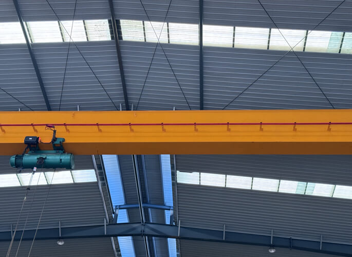 Motor brush component