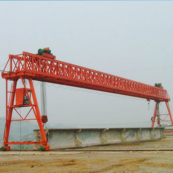 Rail-mounted girder gantry crane