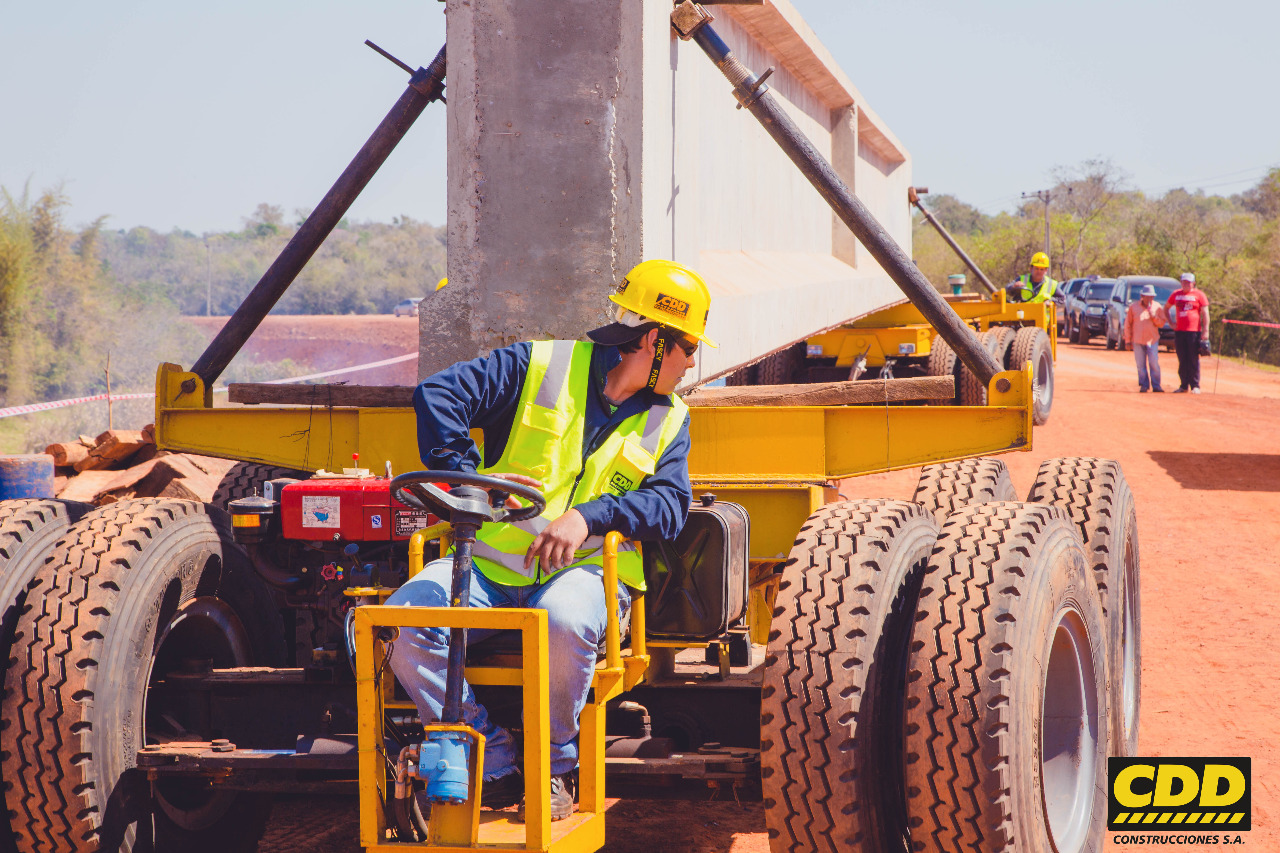 Paraguay's first laucnher girder bridge crane has begun working