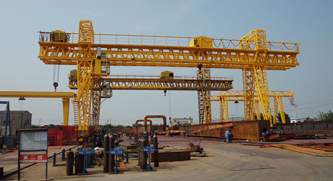 Truss double girder gantry crane